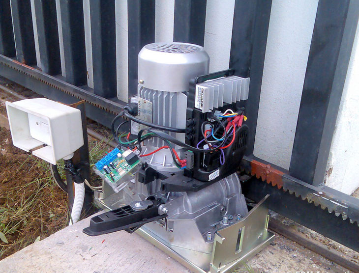 Electric Gate Repair Newport Beach